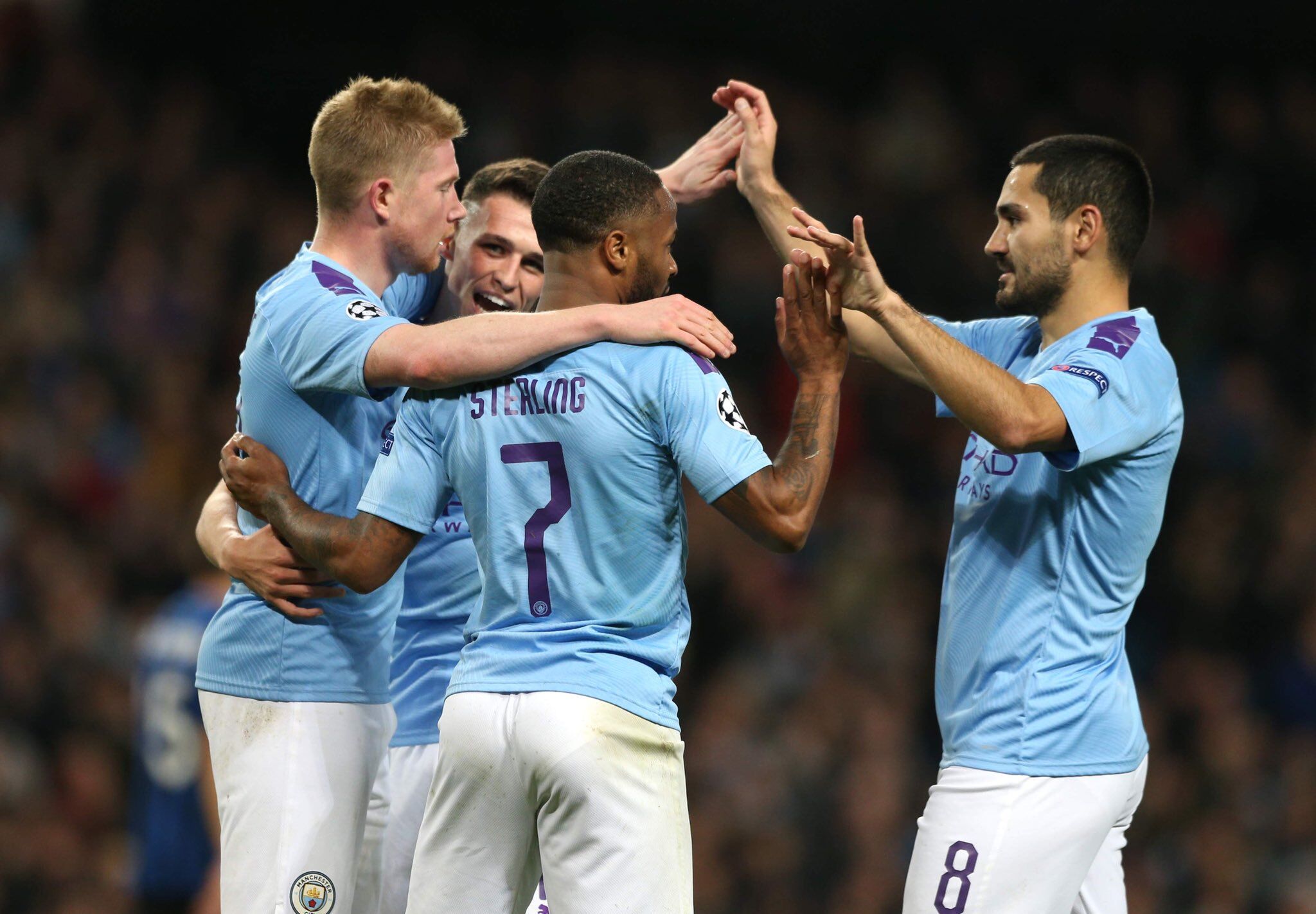 大秀中文，齐达内：无论是足球还是麻将，我都想更多探索中国（齐达内秀中文：足球也好麻将也罢，我想更深入探索中国）