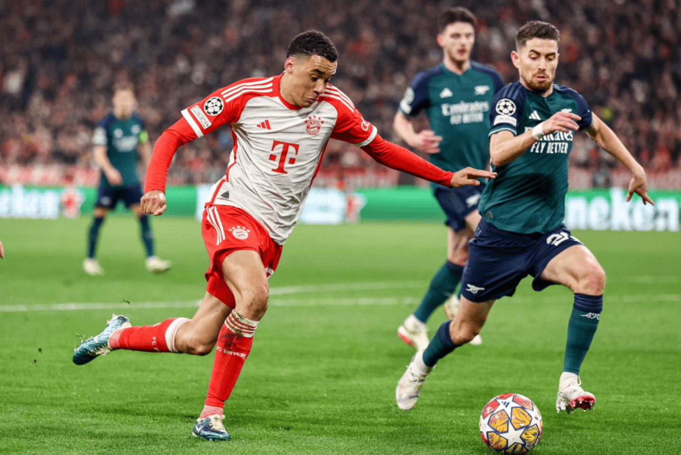 队报盛赞托万：现在他不仅是技术领袖，还是更衣室领袖（《队报》称赞托万：他已是场上技术核心，更是更衣室精神领袖）