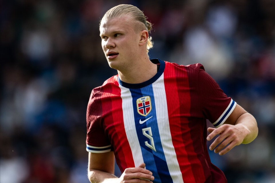 拓媒：杨瀚森面对艰难的对位但从未退缩，这对他算是一种胜利（拓媒：直面强硬对位，杨瀚森从不退让，这已是他的胜利）