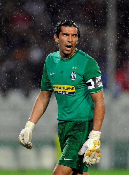 球队末节逆转成功，战术调整显著