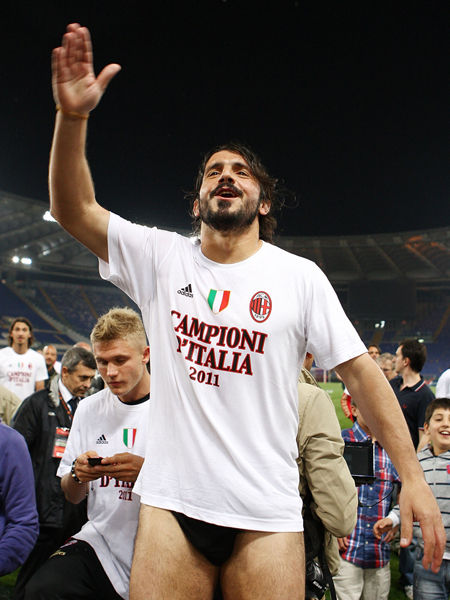 丘库埃泽：我在米兰机会不够；我想念米兰，他们能拿意甲冠军（丘库埃泽：在米兰机会有限，我仍想念他们并看好夺得意甲冠军）