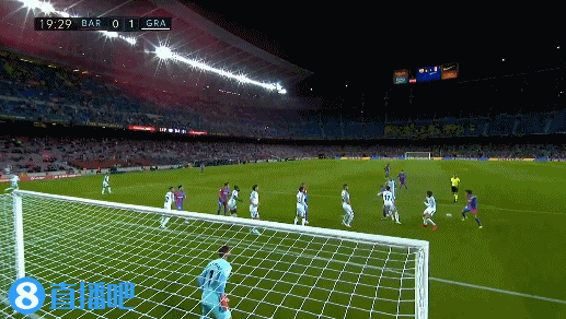 缺兵少将的上海海港，是中超唯一没有输给柔佛新山的球队（人手短缺仍不败，上海海港成中超唯一未输柔佛新山的球队）