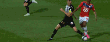 科沃德在30分钟内打出23分14板5助&历史第二位新秀