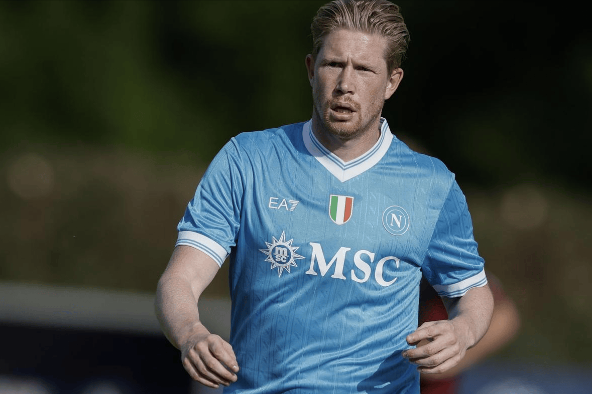 四次神扑助毕包0-0战平巴黎，乌奈-西蒙当选全场最佳球员（四度神扑护航毕包0-0巴黎，乌奈-西蒙荣膺全场最佳）