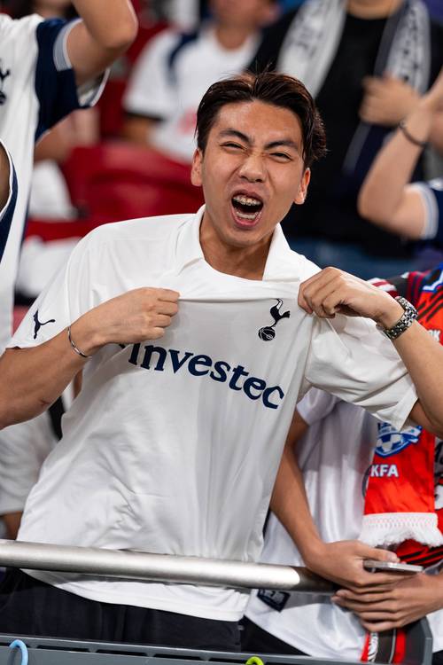 乔治娜分享晚宴照片：C罗与苹果公司CEO库克合影（乔治娜晒晚宴照：C罗与苹果公司CEO库克同框）