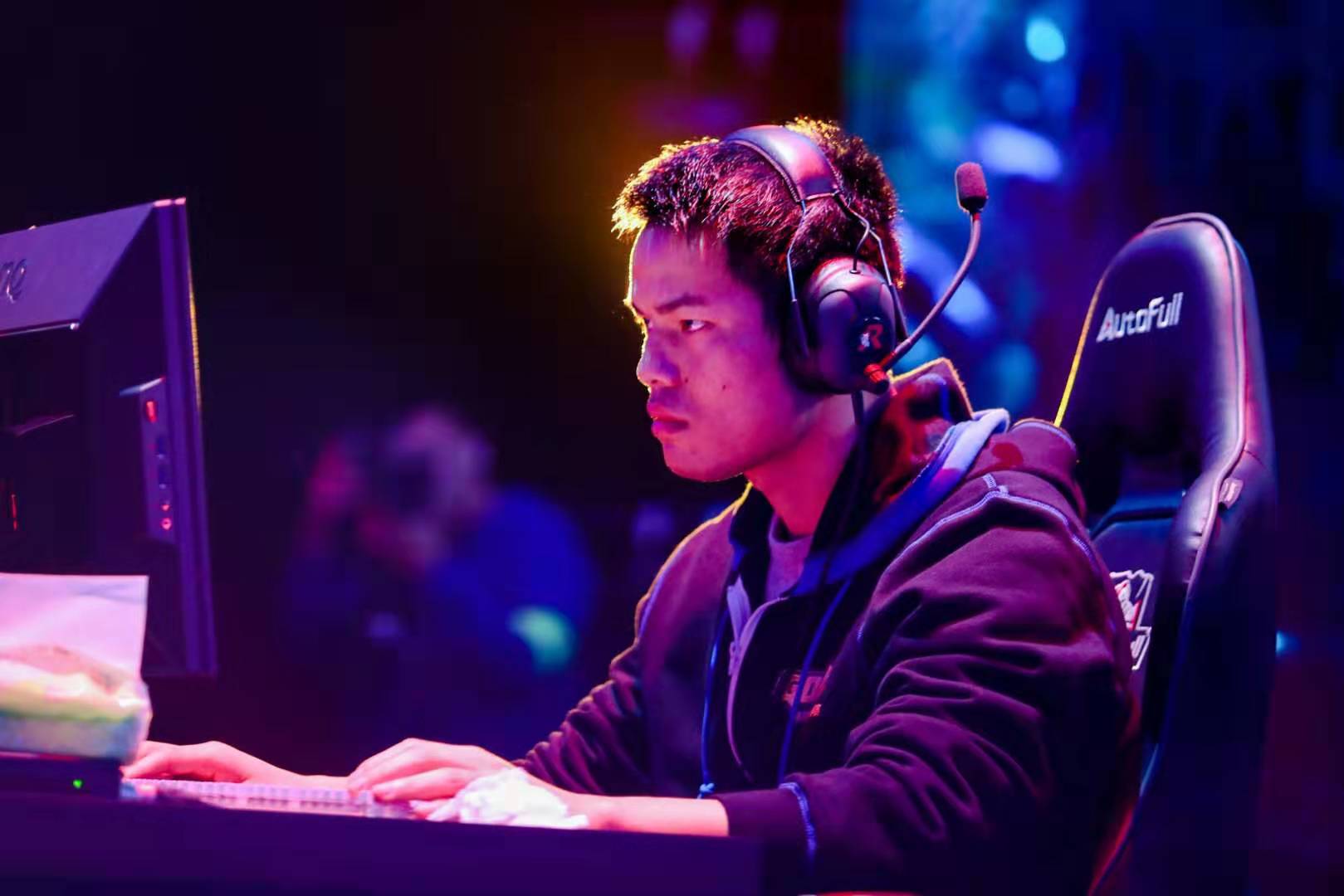 国足的表现 国足的表现